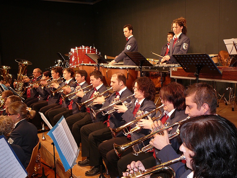 09 04 04 Fruehjahrskonzert MVB (32).JPG